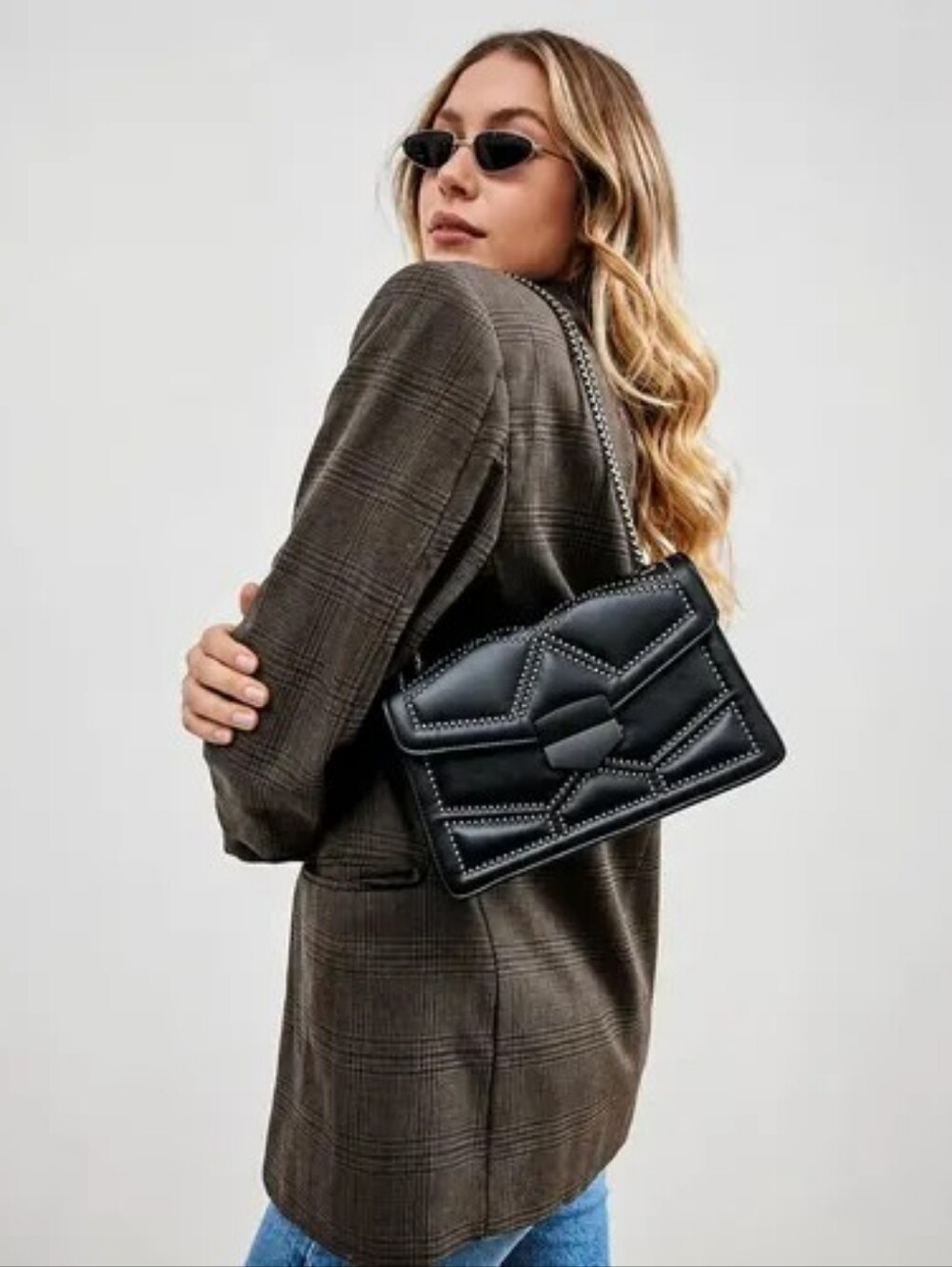 Rivet Chain Crossbody Bag Fashion Quilted Stud Accent Shoulder Bag